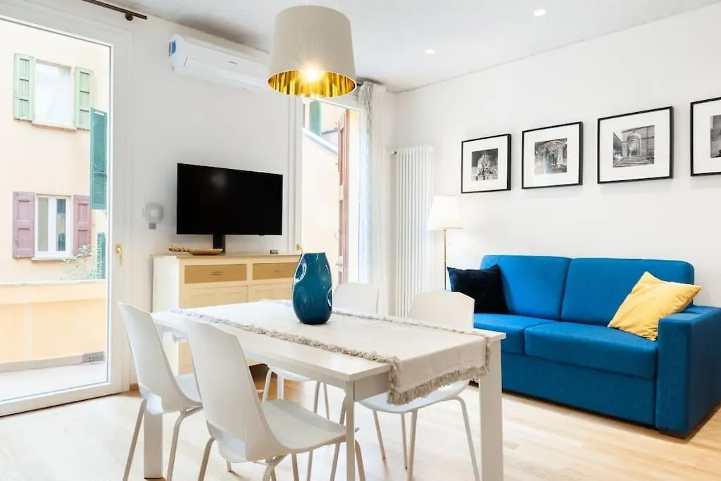 Ferienwohnung Azeglio63Bologna - La Terrazza Apartment Bologna