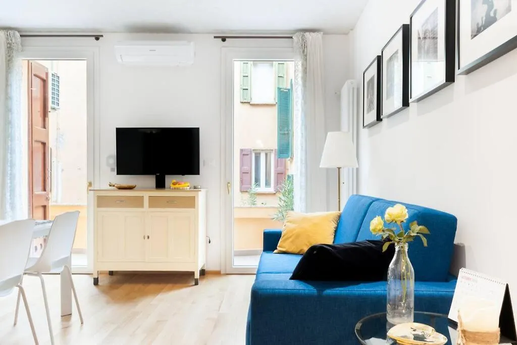 Ferienwohnung Azeglio63Bologna - La Terrazza 0*, Bologna
